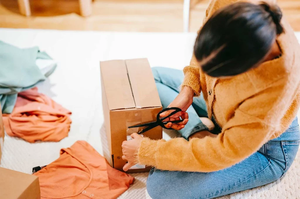 Comment stocker ses vêtements dans un garde-meuble