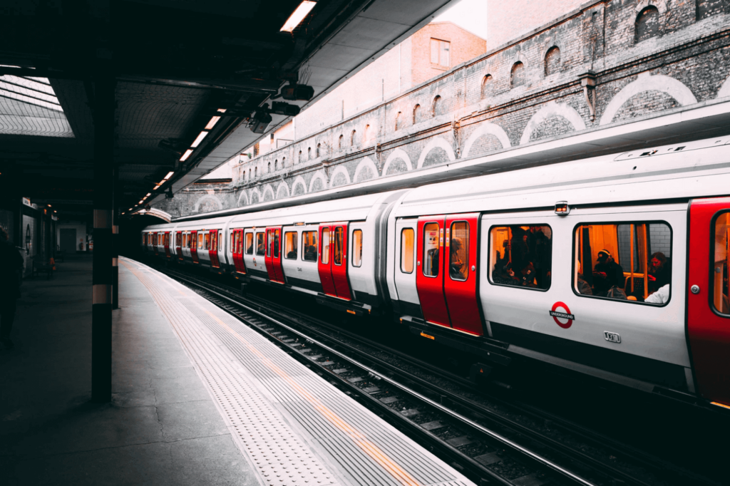 London Cost of Transportation whan you are student