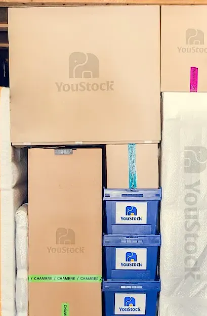 raisons-de-stockage-en-garde-meuble-francheville