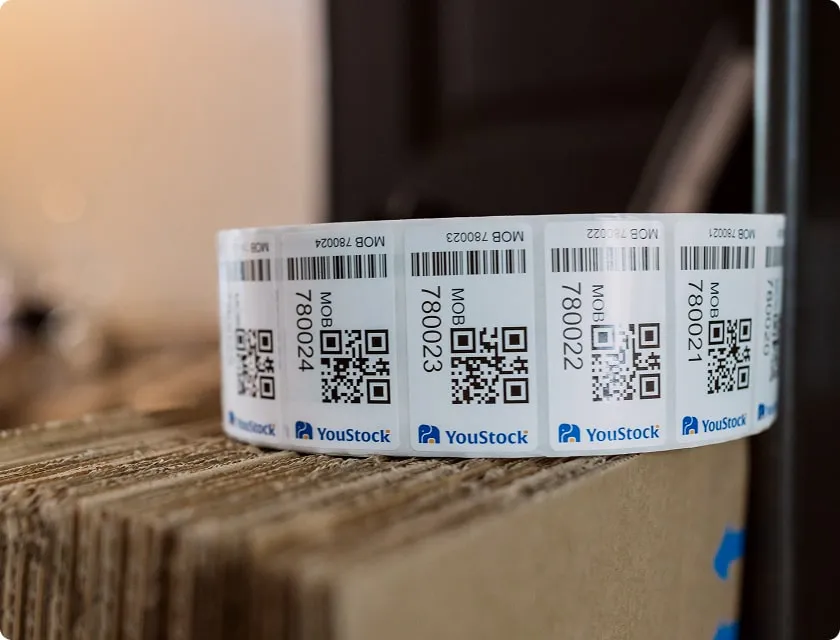 Zoom sur des QR code YouStock pour tracker les objets stockés et les inventorier