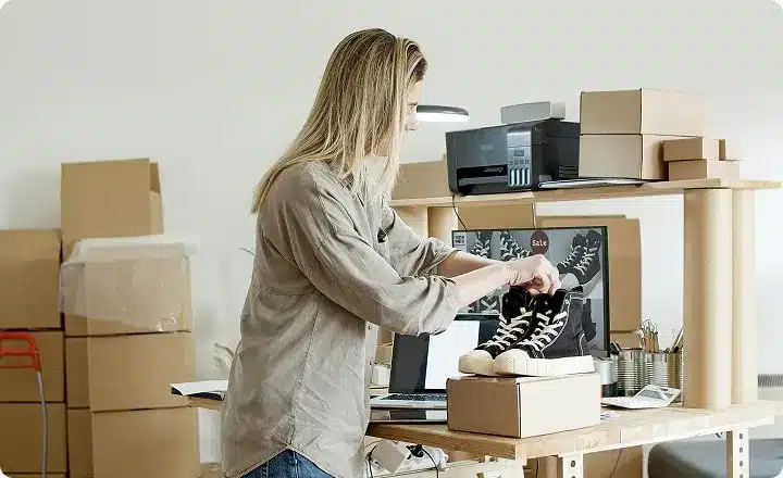 storage units for company