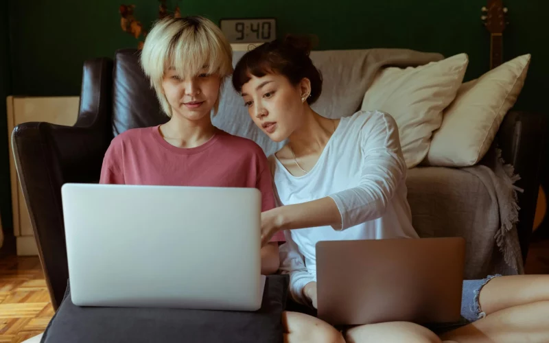 expatrié documents démarches administratives logement