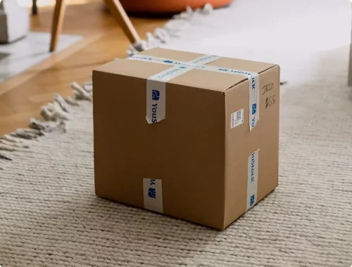 Closed moving box